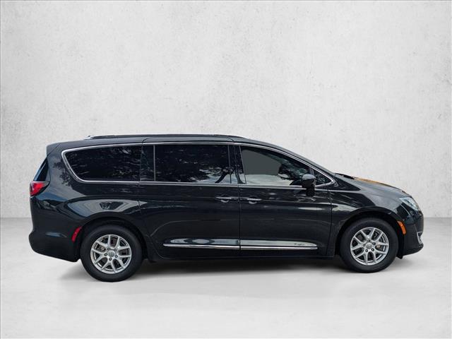 2020 Chrysler Pacifica Touring L photo 4