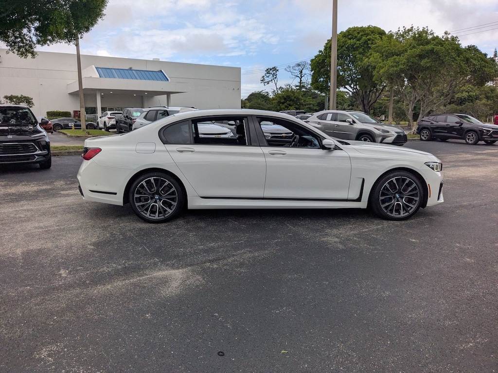 Used 2022 BMW 750i 750i xDrive Sedan