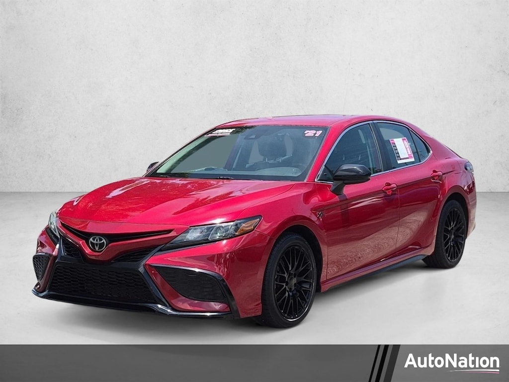 Used 2021 Toyota Camry SE Sedan
