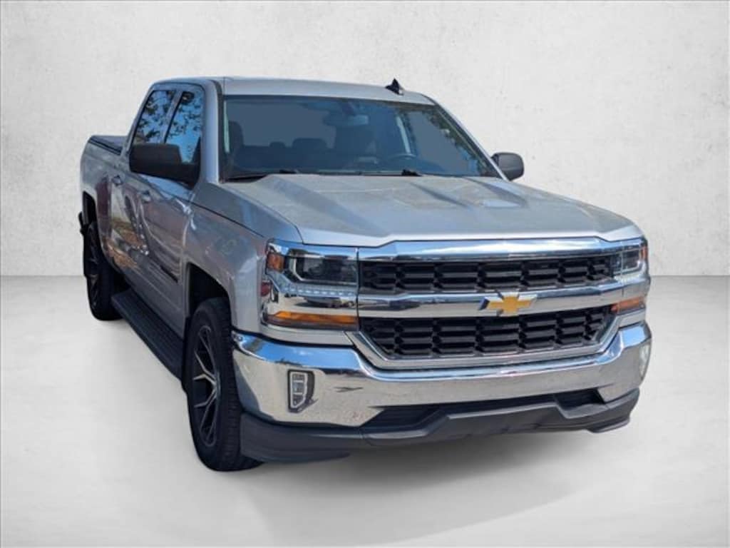 Used 2018 Chevrolet Silverado 1500 LT Truck Crew Cab