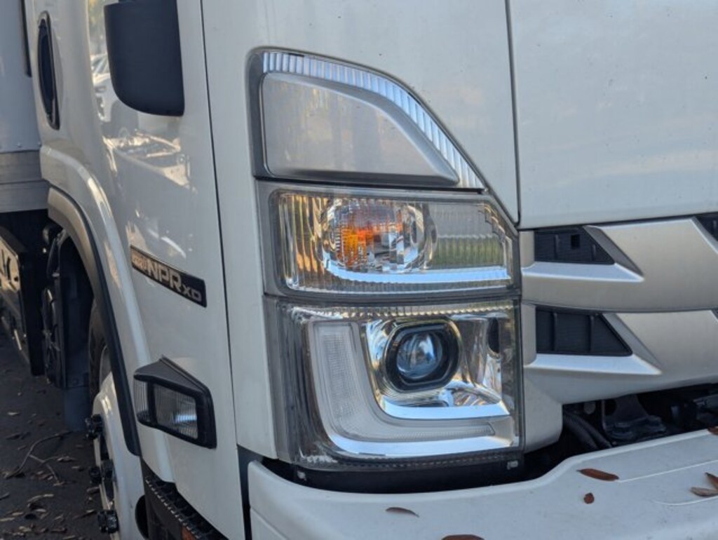 Used 2023 Isuzu NPR
