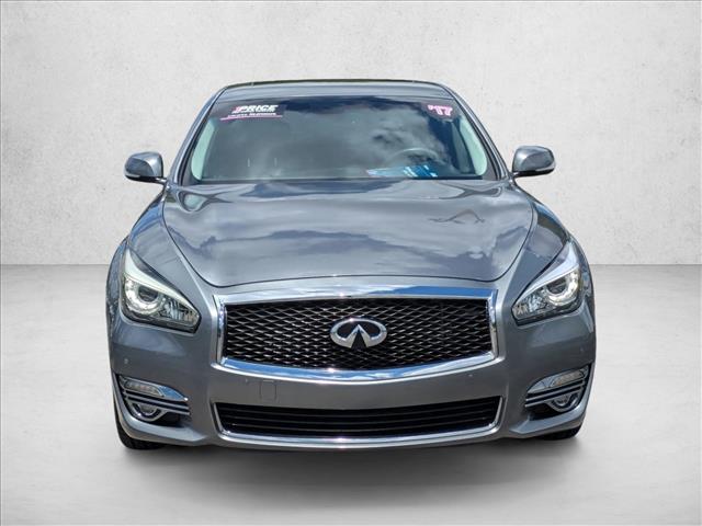 2017 Infiniti Q70L 3.7 photo 2