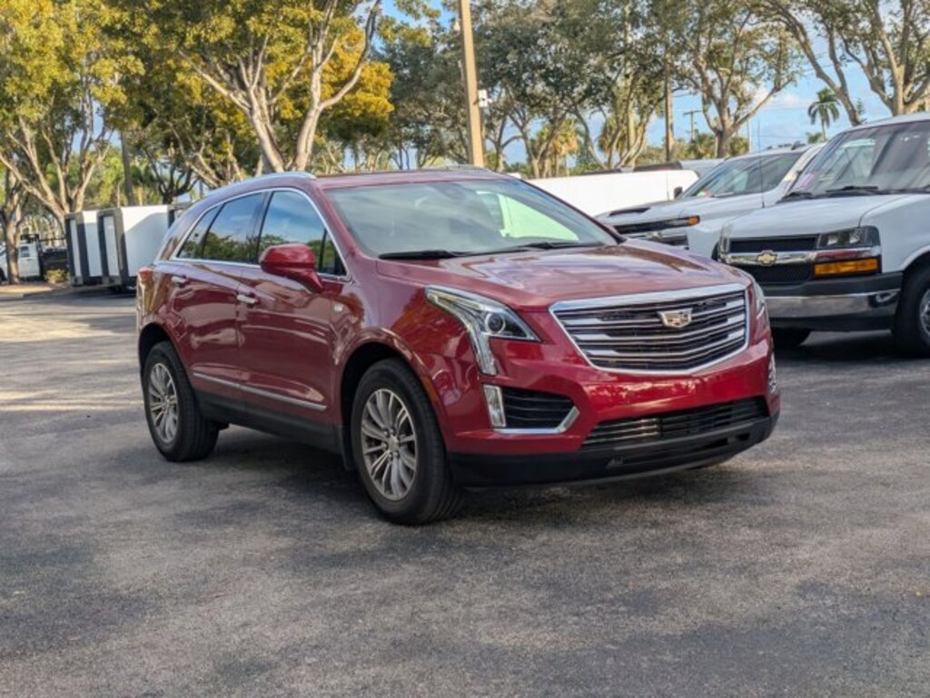 Used 2019 CADILLAC XT5 Luxury FWD SUV