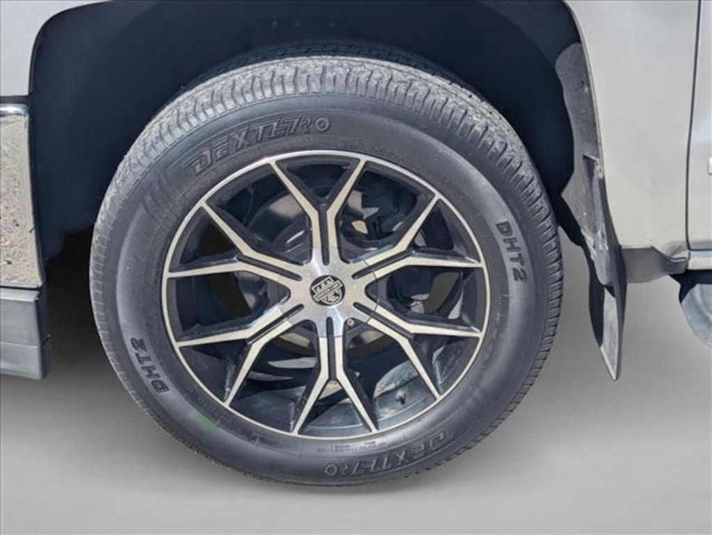 Used 2018 Chevrolet Silverado 1500 LT Truck Crew Cab