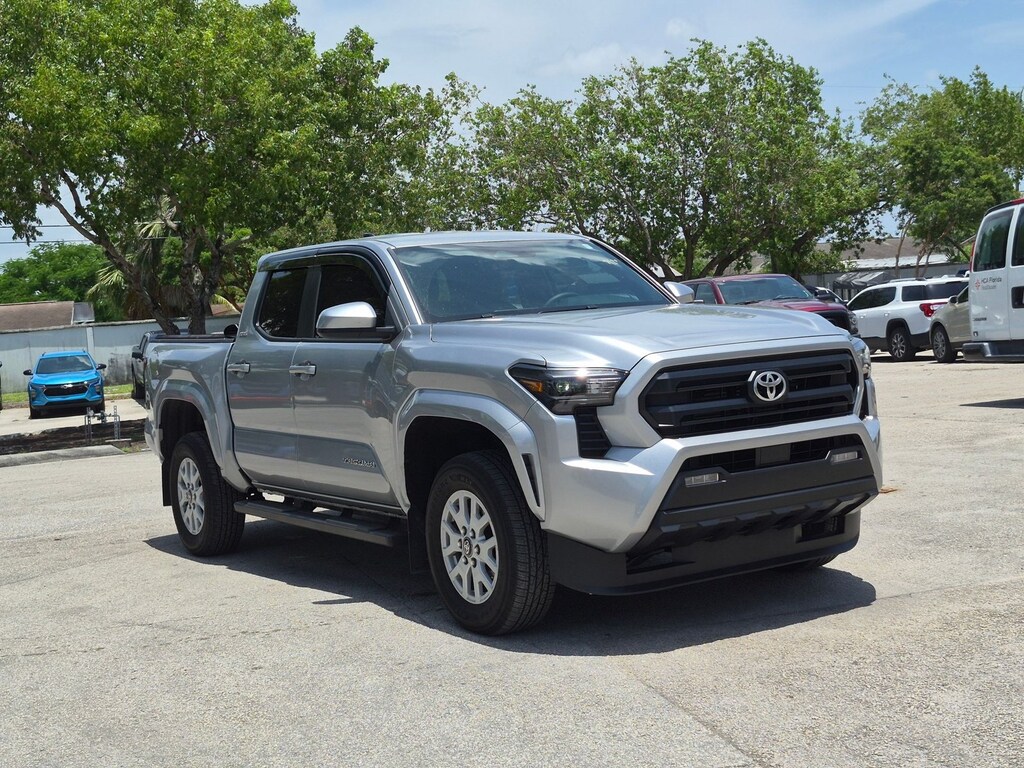 Used 2025 Toyota Tacoma SR5 Truck Double Cab