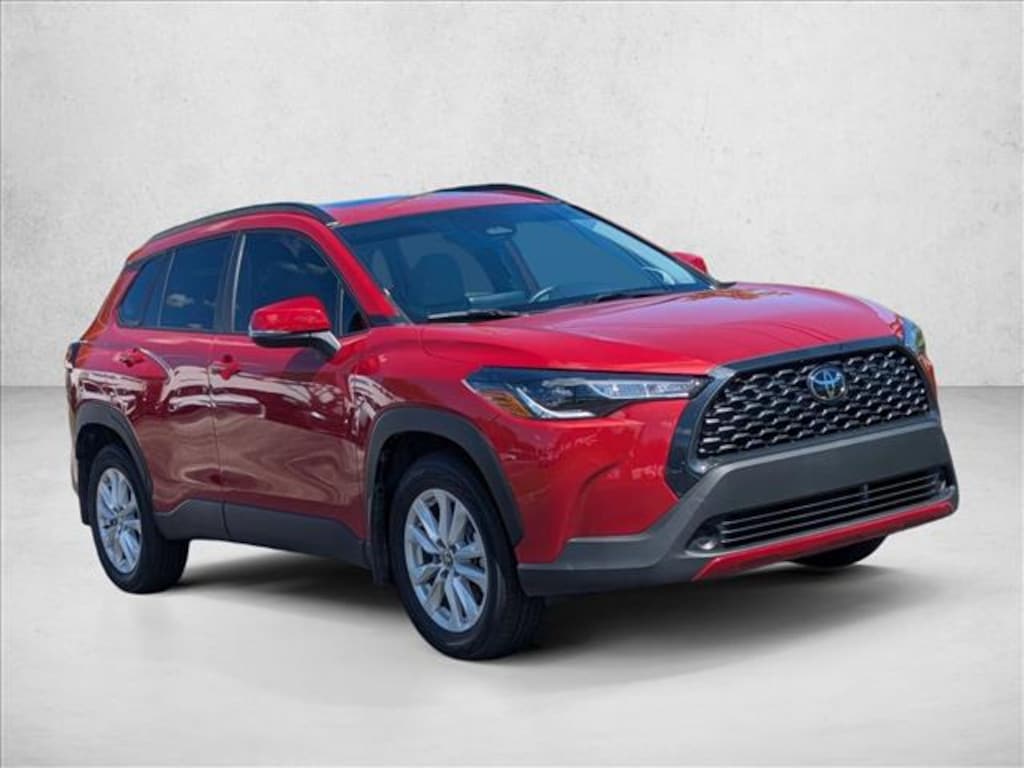 Used 2024 Toyota Corolla Cross LE SUV