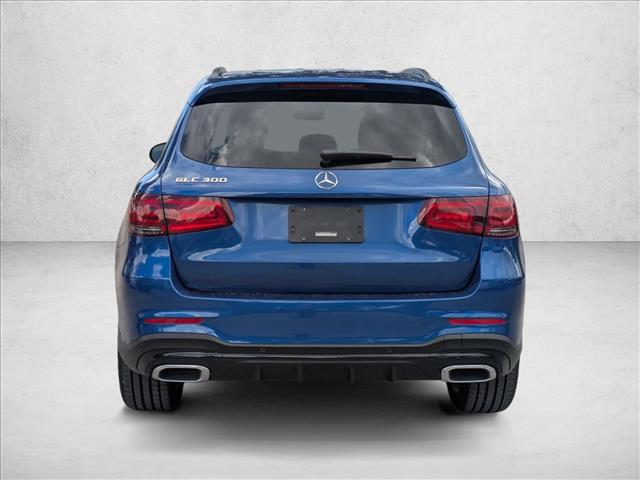 2022 Mercedes Benz GLC 300 photo 4
