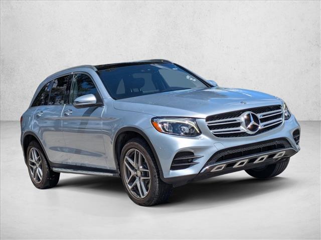 2016 Mercedes Benz GLC 300 photo 2