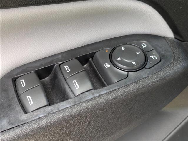 2020 Chevrolet Equinox LT photo 3