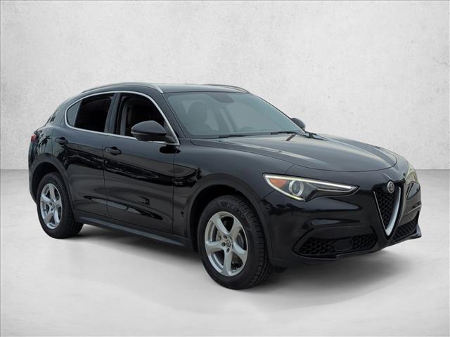 2018 Alfa Romeo Stelvio STELVIO Q4 photo 3