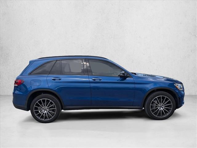 2022 Mercedes Benz GLC 300 photo 2