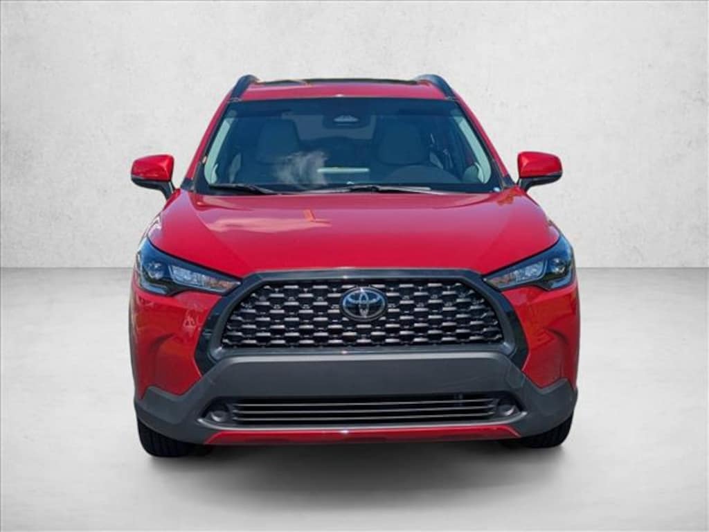Used 2024 Toyota Corolla Cross LE SUV