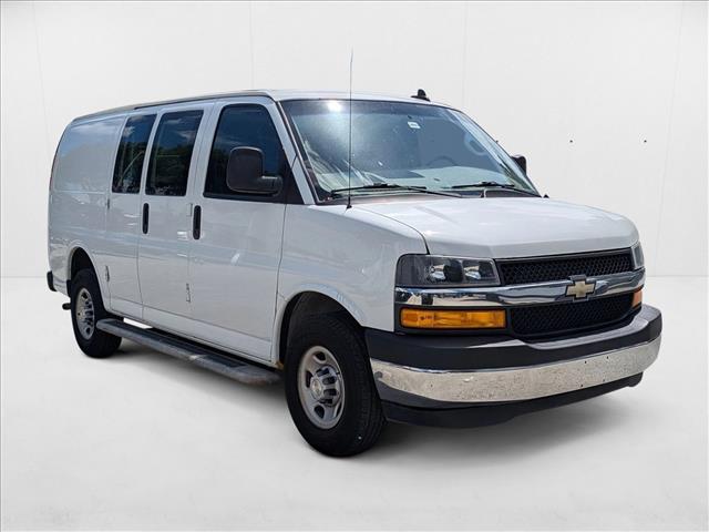 2021 Chevrolet Express 2500 Cargo Van photo 2
