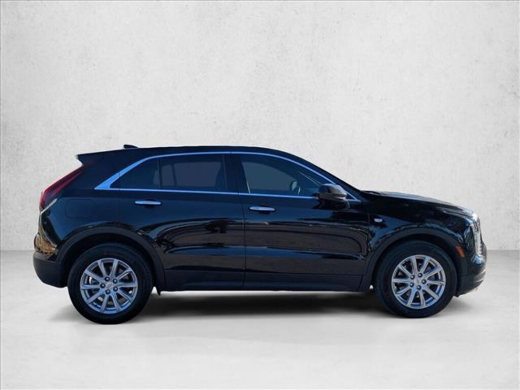 Used 2023 CADILLAC XT4 FWD Luxury SUV