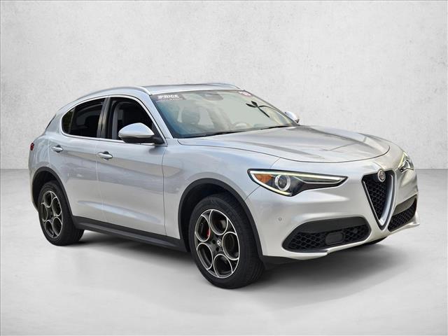 2018 Alfa Romeo Stelvio Ti photo 3