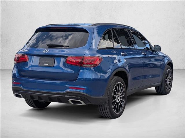 2022 Mercedes Benz GLC 300 photo 3