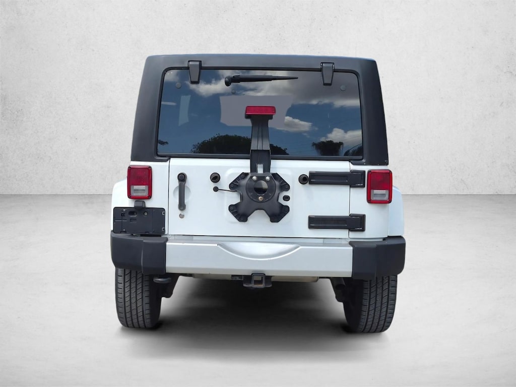 Used 2013 Jeep Wrangler Unlimited Sahara SUV