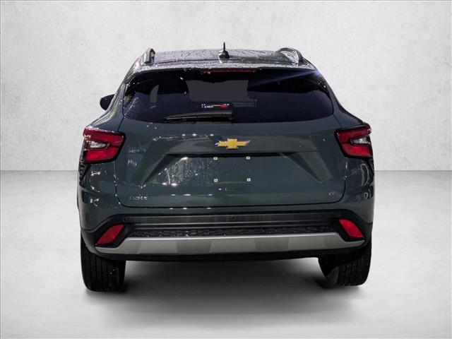 2025 Chevrolet Trax LT photo 3