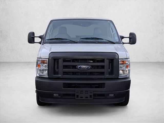 2023 Ford E-350 photo 2