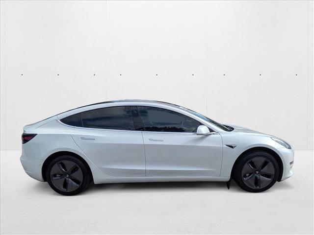 2020 Tesla Model 3 Standard Range photo 4