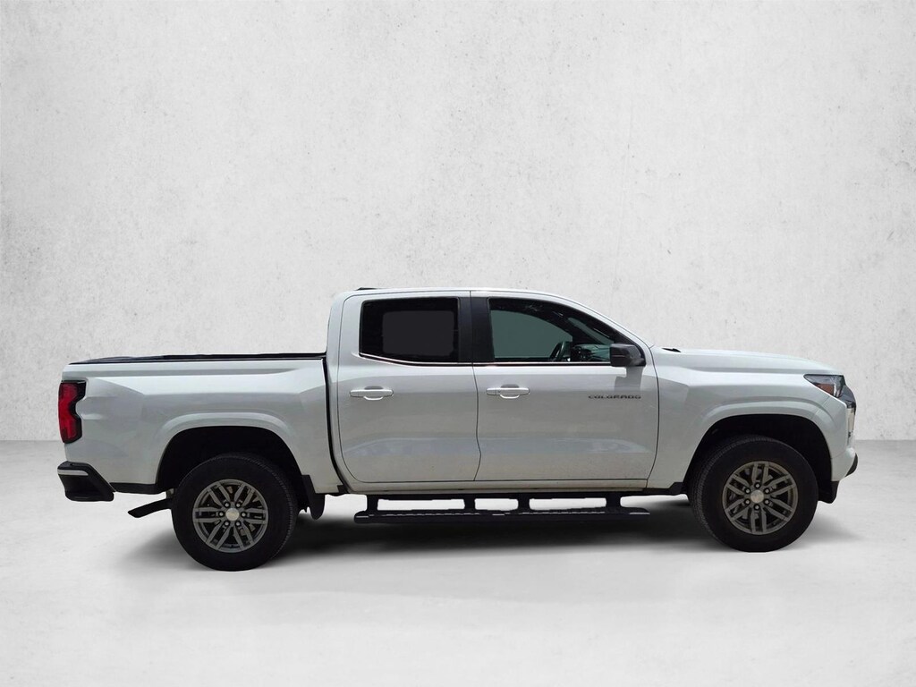 Used 2024 Chevrolet Colorado 2WD LT Truck Crew Cab