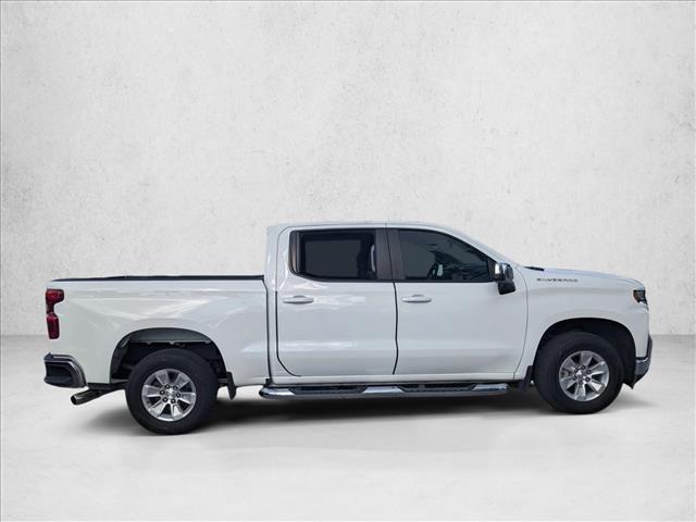 2022 Chevrolet Silverado 1500 LT photo 4