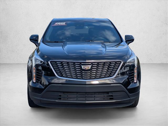 2023 Cadillac XT4 Luxury photo 2
