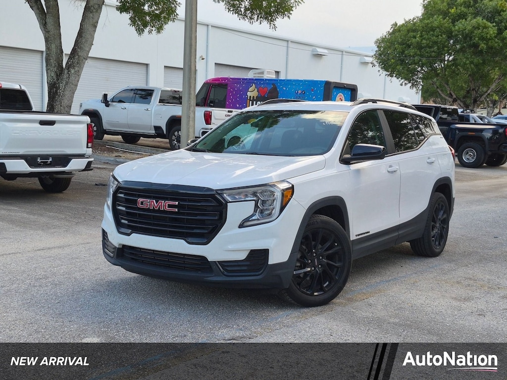 Used 2023 GMC Terrain SLE SUV