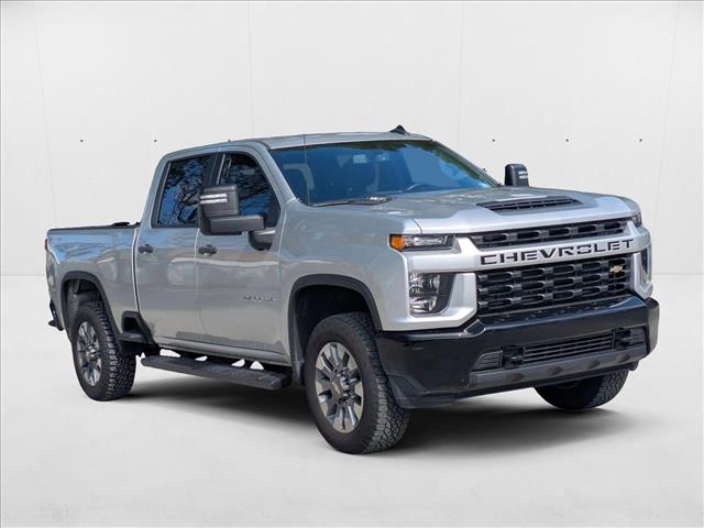 2023 Chevrolet Silverado 2500HD Custom photo 3