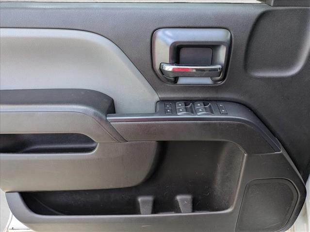 2018 Chevrolet Silverado 2500HD Work Truck photo 3