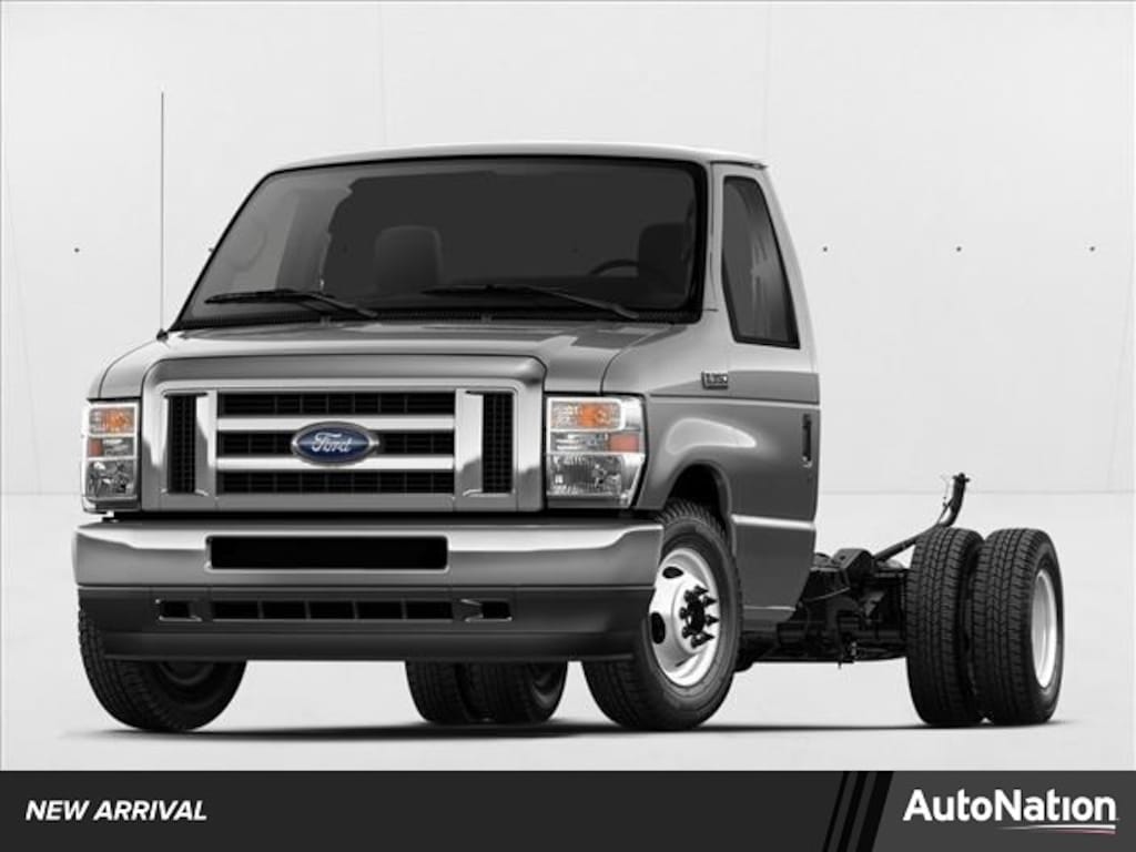 Used 2022 Ford E-350 Cutaway Truck