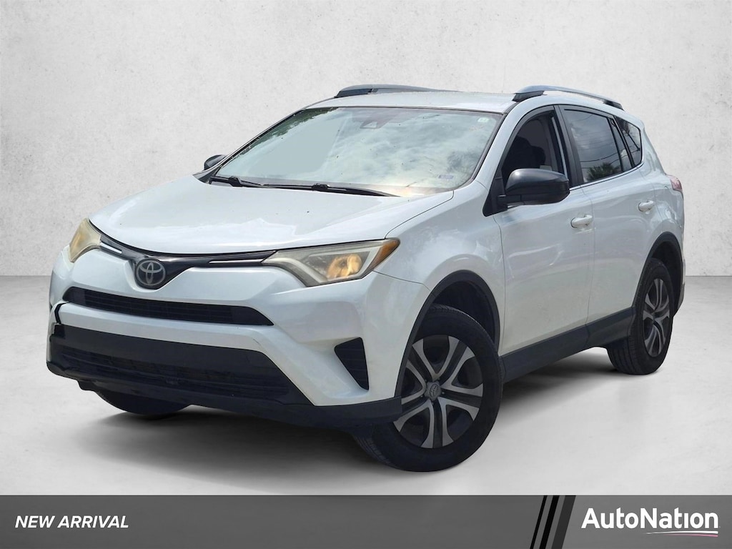Used 2018 Toyota RAV4 LE SUV