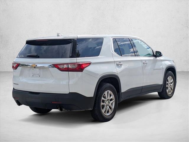 2019 Chevrolet Traverse LS photo 2