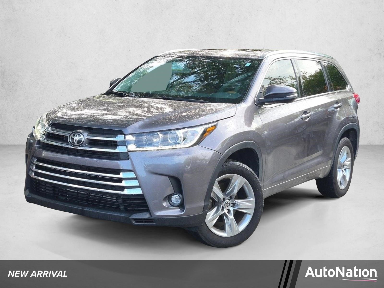 2019 Toyota Highlander Limited 4x2 V6's photo