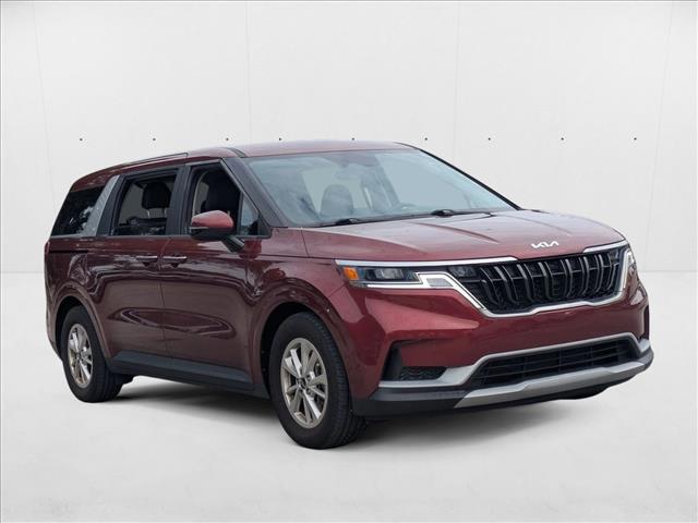 2023 Kia Carnival LX photo 2