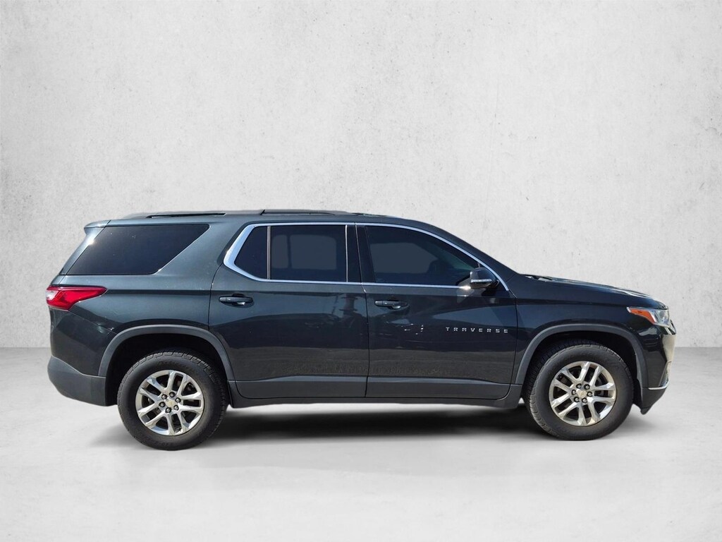 Used 2020 Chevrolet Traverse LT Cloth SUV