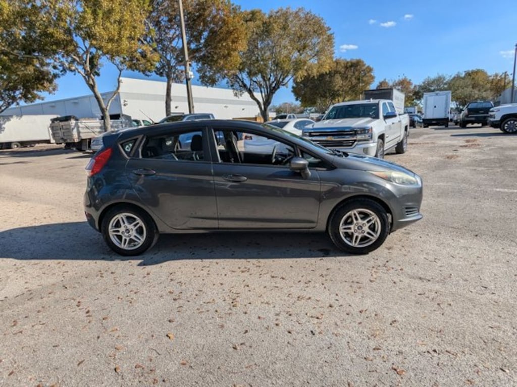 Used 2018 Ford Fiesta SE Hatchback