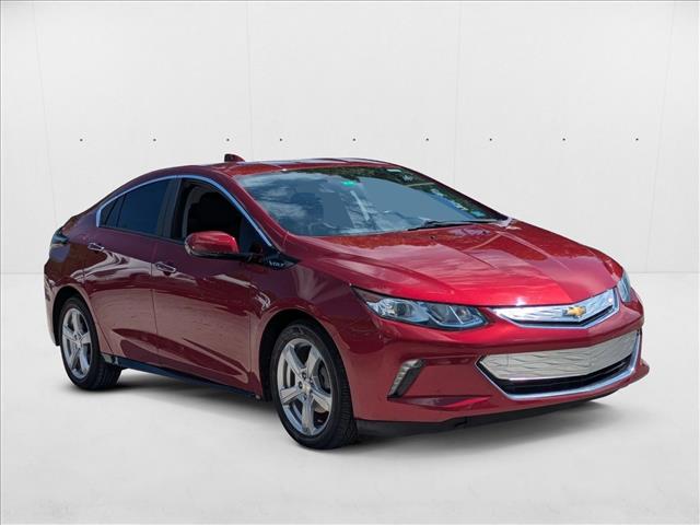 2018 Chevrolet Volt LT photo 2