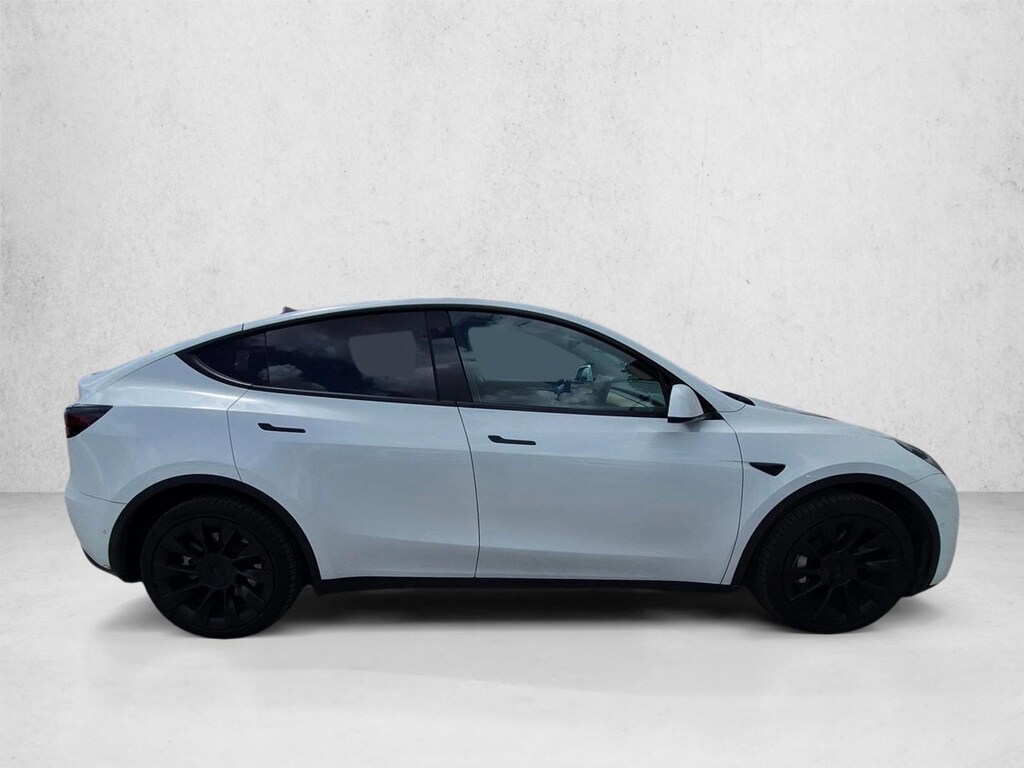 Used 2022 Tesla Model Y Long Range SUV