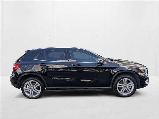 2020 Mercedes Benz GLA 250 photo 2