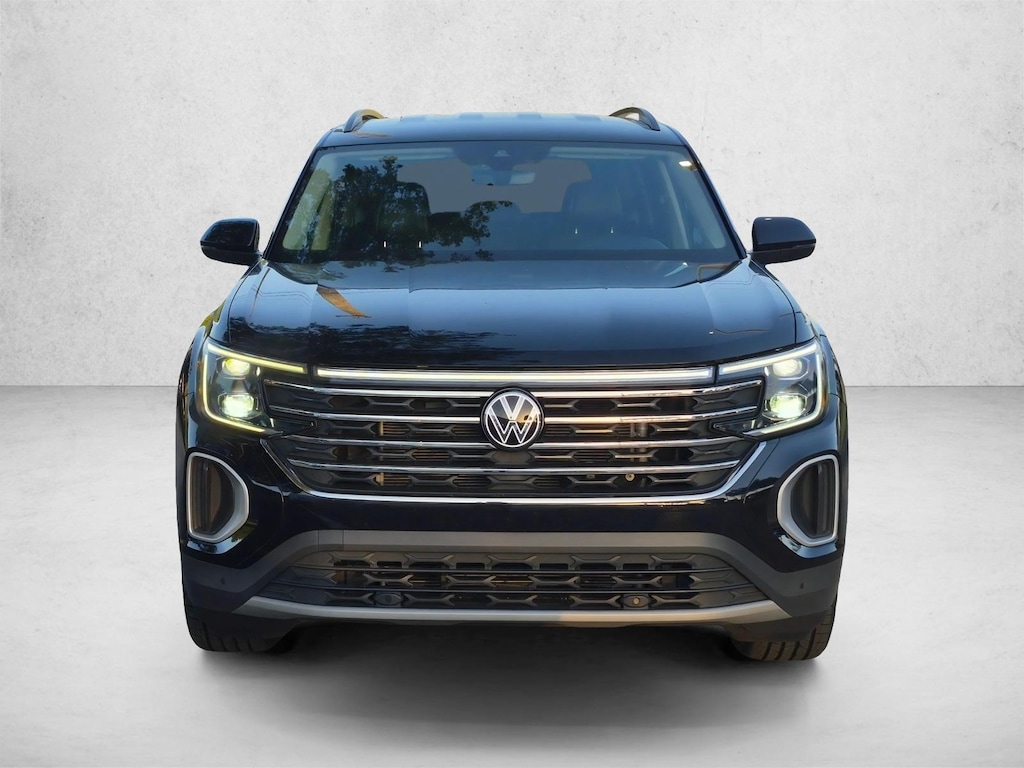 Used 2024 Volkswagen Atlas 2.0T SE w/Technology SUV