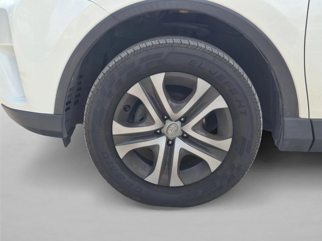 Used 2018 Toyota RAV4 LE SUV
