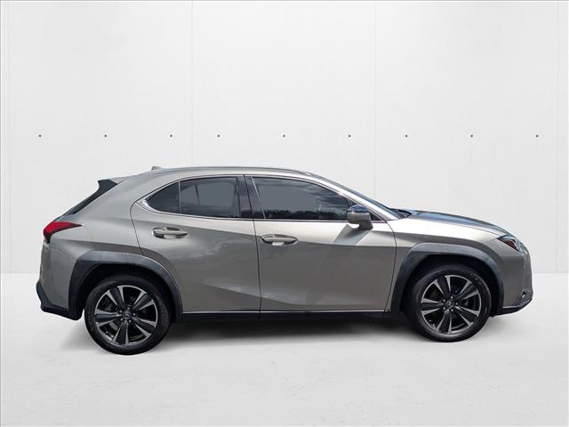 2019 Lexus UX 200 photo 4