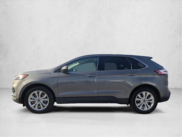 2024 Ford Edge Titanium photo 2