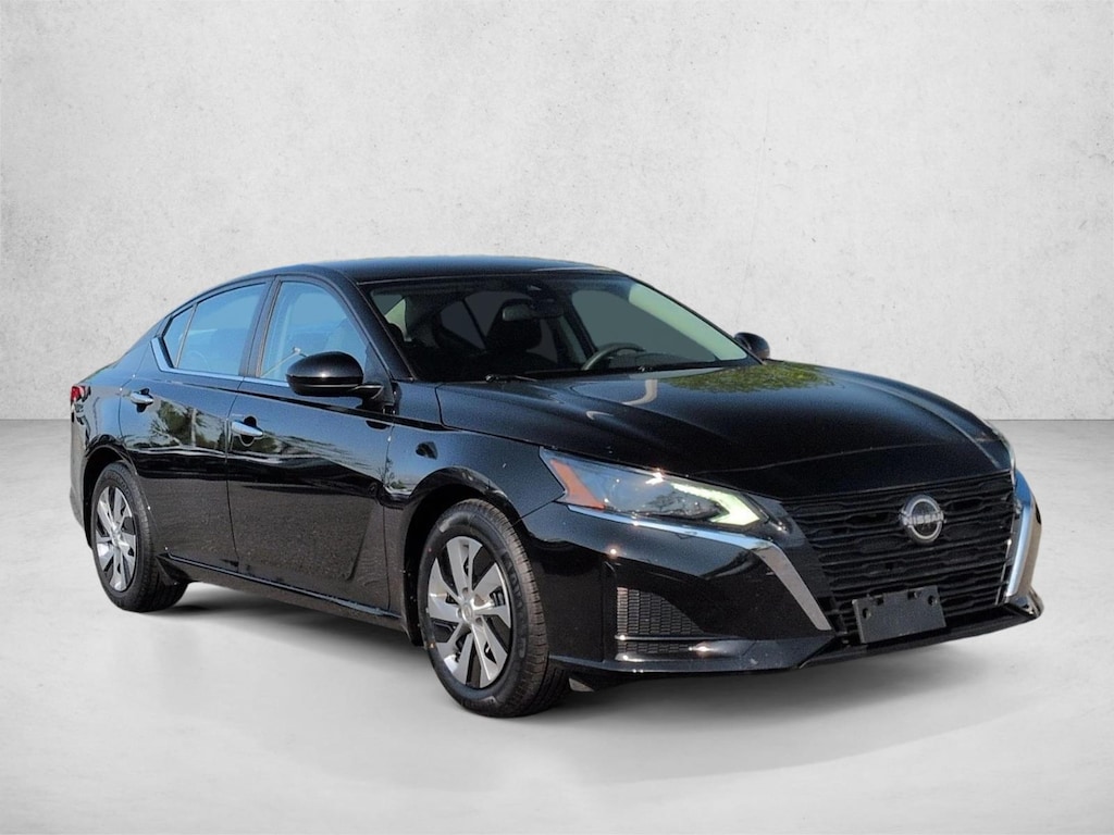 Used 2023 Nissan Altima 2.5 S Sedan