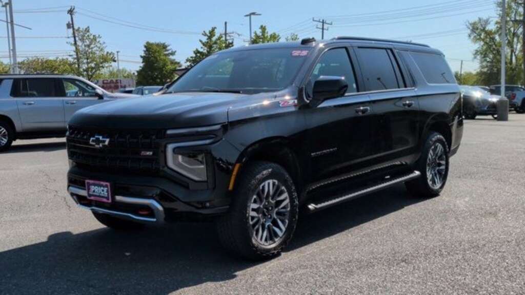 Used 2025 Chevrolet Suburban Z71 SUV