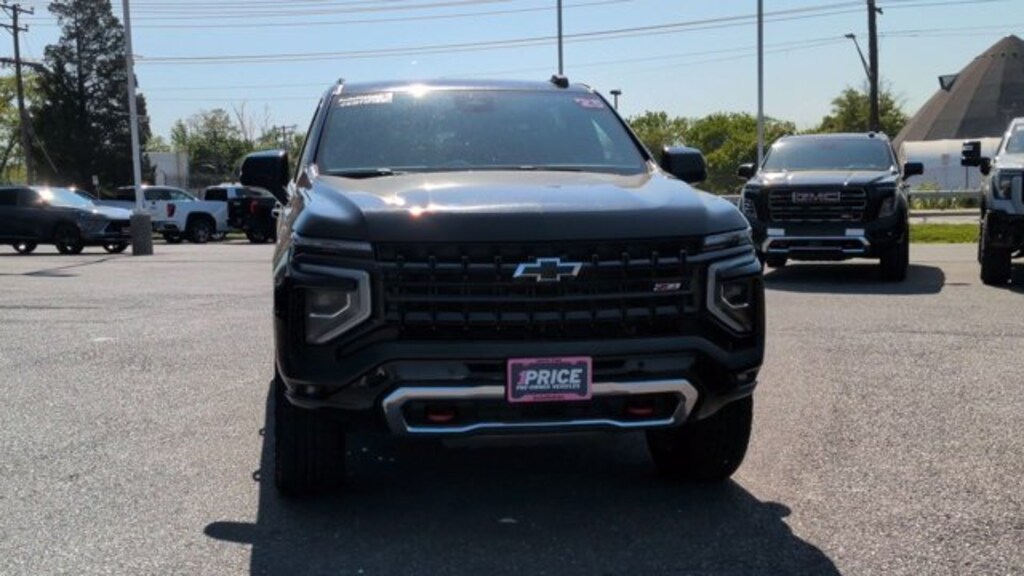 Used 2025 Chevrolet Suburban Z71 SUV