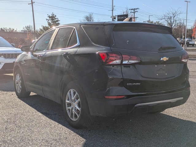 2023 Chevrolet Equinox LT photo 2