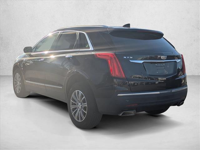 2018 Cadillac XT5 Luxury photo 2