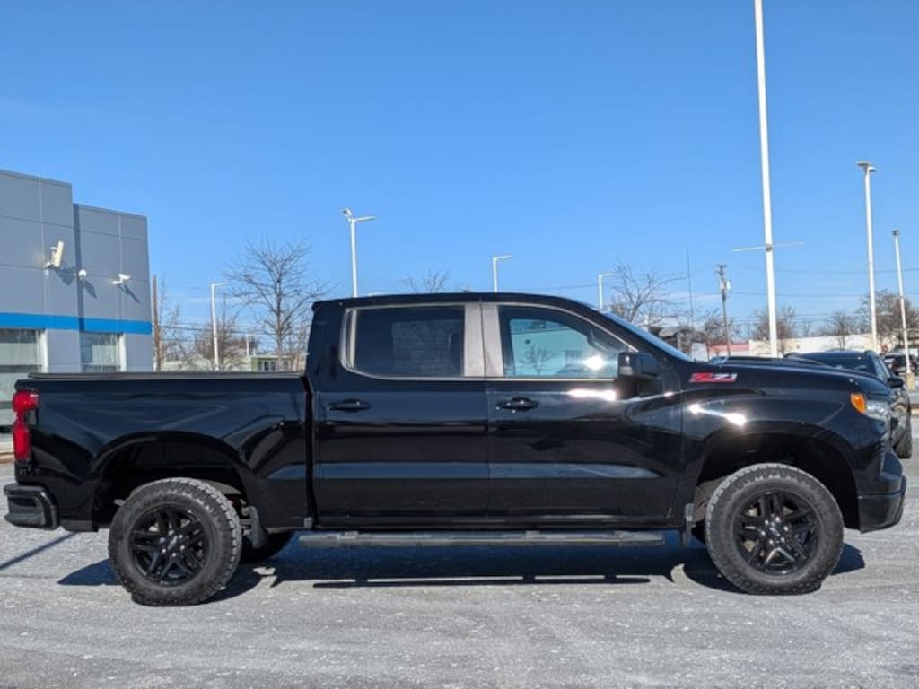 Used 2023 Chevrolet Silverado 1500 LT Trail Boss Truck Crew Cab